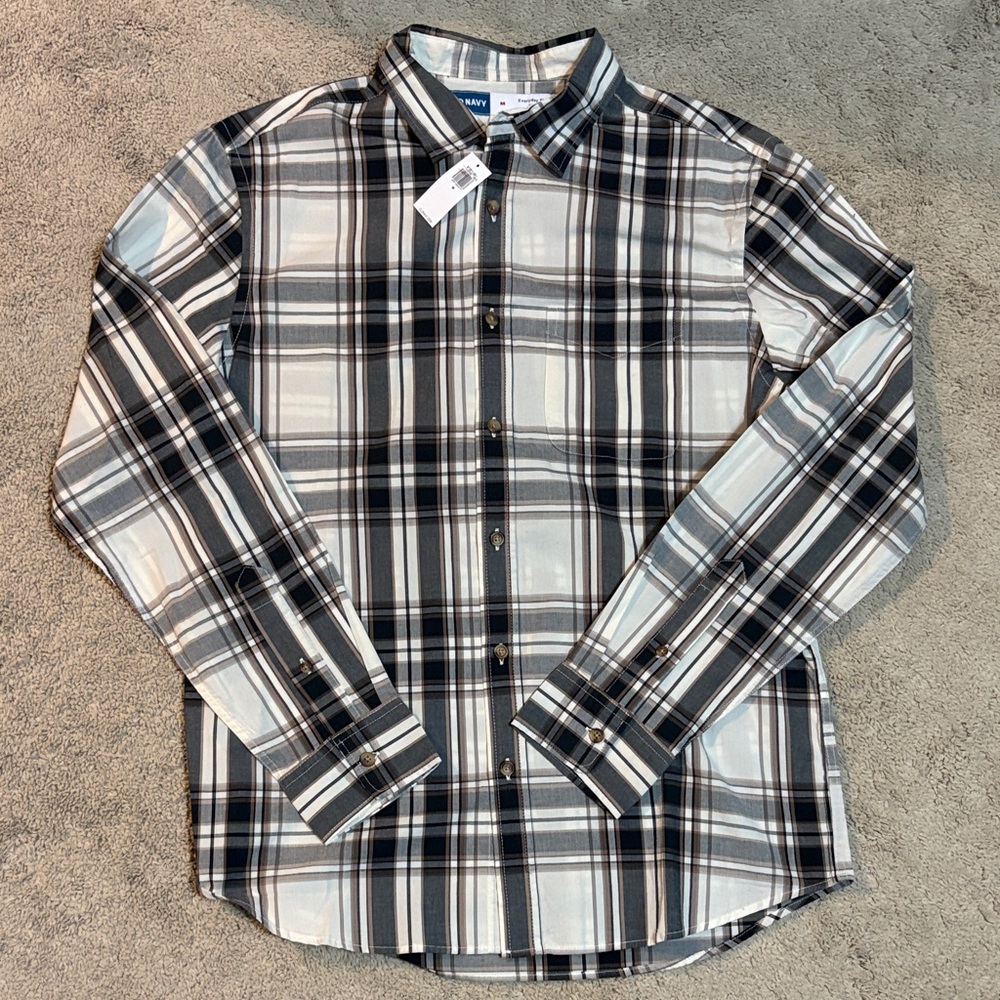 Old Navy Men's Everyday Shirt Slim Fit Brown, Taupe, and Gray Plaid Shirt